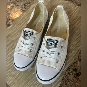 Lds off white converse slim line sz 8 euc